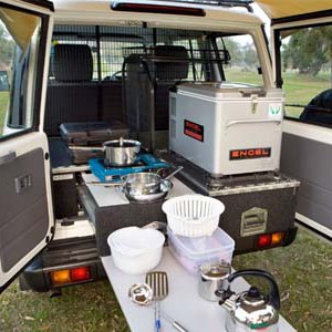 Britz Safari 4WD – 5 Berth – utensils