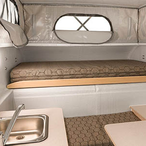 Cheapa 4WD 2 Berth-interior (3)