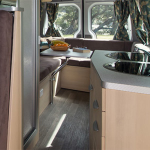 KEA LUXURY CAMPERVAN – 3 BERTH – sink