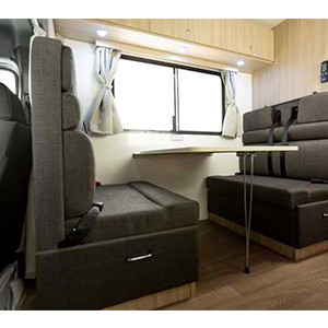 StarRV Hercules Motorhome – 6 Berth – dinette