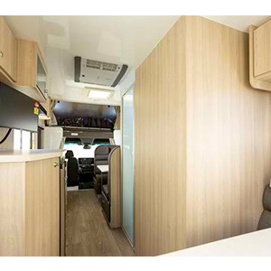 StarRV Hercules Motorhome – 6 Berth – internal photo (3)