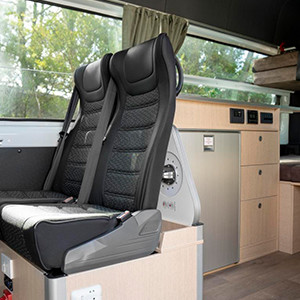 britz-hitop-campervan-2-berth-interior