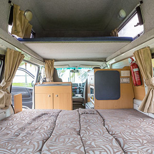 camperman-juliette-hightop-campervan-3-berth-bed