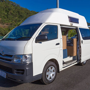 camperman-juliette-hightop-campervan-5-berth-exterior-side-open-door