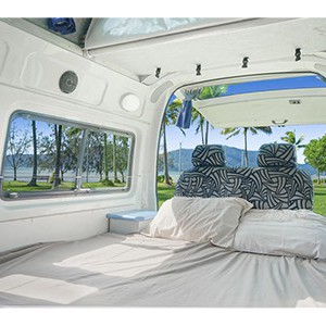 camperman-paradise-family-hightop-campervan-5-berth-bed