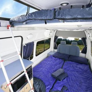 camperman-paradise-family-hightop-campervan-5-berth-top-and-lower-bed