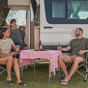 maui-ultima-plus-3-berth-motorhome-family-eating