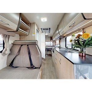 Cruisin Discovery Motorhome – 6 Berth – living area