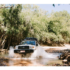 Britz Safari Landcruiser 4WD – 5 Berth – Exterior Offroad Water Mud 4WD