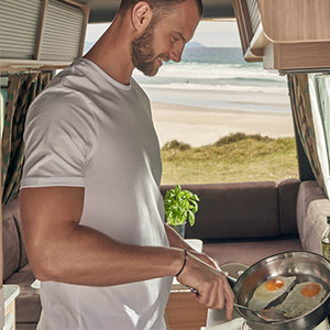 maui-ultima-2-berth-motorhome-interior-kitchen