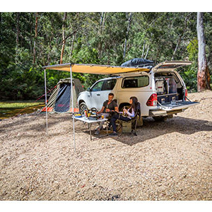 Britz Outback 4WD – 5 Berth – lifestyle (1)