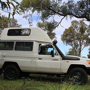 BM 4WD Hi-Top Bushcamper – 2 to 3 Berth – external photo (2)