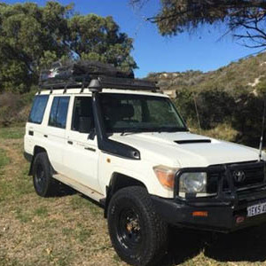 BM 4WD Landcruiser – 5 Berth – external photo (3)