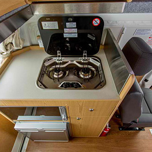 Cheapa Endeavour Campervan – 4 Berth – stove