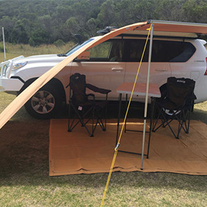 BM Landcruiser Prado 4WD – 3 Berth – external chairs