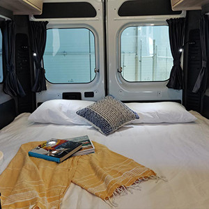 GC Wanderlust Deluxe – 2 Berth-interior (1)