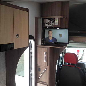 Serenity Conquest Large Motorhome – 4 Berth – internal photo