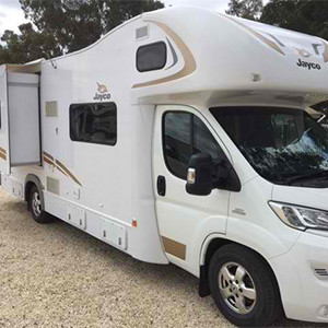 Serenity Conquest Slideout Motorhome – 5 Berth – external photo