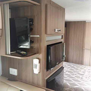 Serenity Conquest Slideout Motorhome – 5 Berth – tv