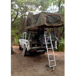 BC Land Cruiser 4WD – 3 Berth – rooftop tent