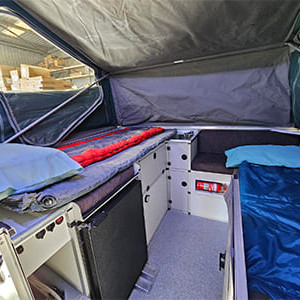 BB 4WD Campervan – 3-4 Berth-interior (5)