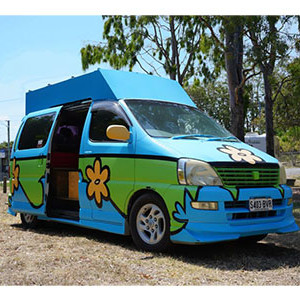 Mystery Machine Campervan – 3 Berth – external photo (2)