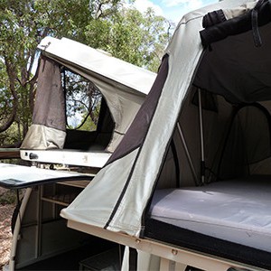 bc-camper-4wd-5-berth-top-bed