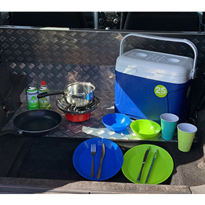 Armadillo 4WD – 2 Berth – utensils