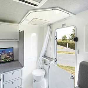 ar-compact-motorhome-2-berth-interior1