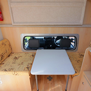 WA 79 Series Landcruiser 4WD Motorhome – 2 Berth-dining-table