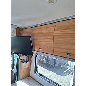 lr-motorhome-4-berth-overhead-cupboards-above-dinette