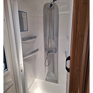 lr-motorhome-4-berth-shower