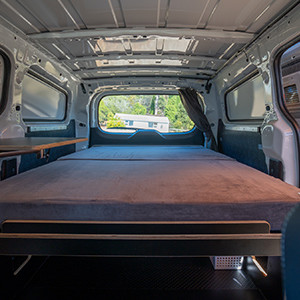 LR Low Top – 2 Berth-bed (2)