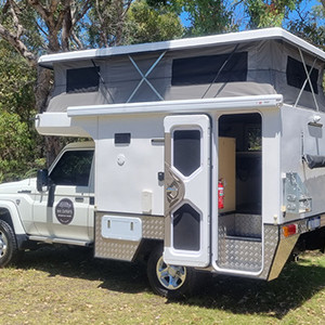 WA 4WD Motorhome – 2 Berth-Exterior-1