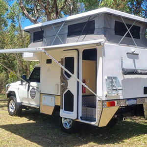 WA 4WD Motorhome – 2 Berth-Exterior-4