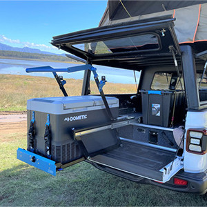 OLJ 4WD Camper – 5 Berth-interior (1)