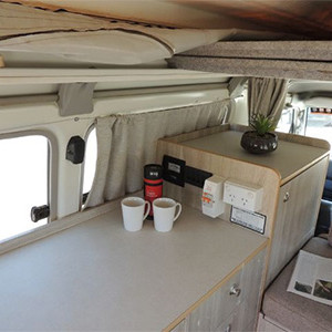 OLL 4WD Camper – 2 Berth-interior (2)