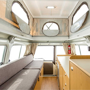 OLL 4WD Camper – 2 Berth-interior (4)