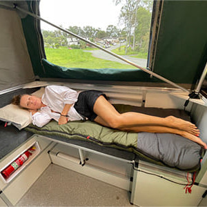 OLT 4WD Camper – 5 Berth-internal (9)