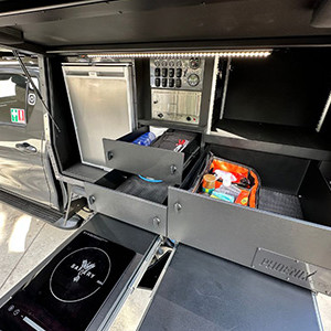 XPL Hilux RTT 4WD – 4 Berth-storage