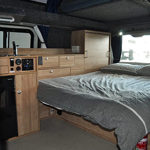 AR Campervan – 4 Berth-bed (2)