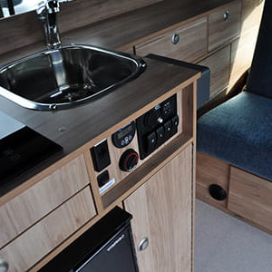 AR Campervan – 4 Berth-sink