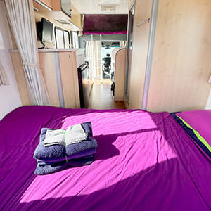 Jucy Chill’d Motorhome – 6 Berth-bed (1)