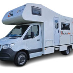 LR Deluxe Motorhome - 6 Berth-white-bg